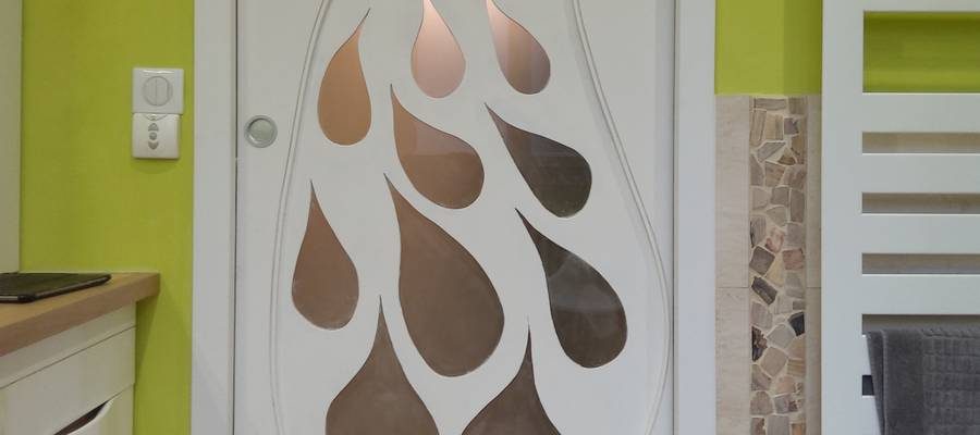 Porte de salle de bain