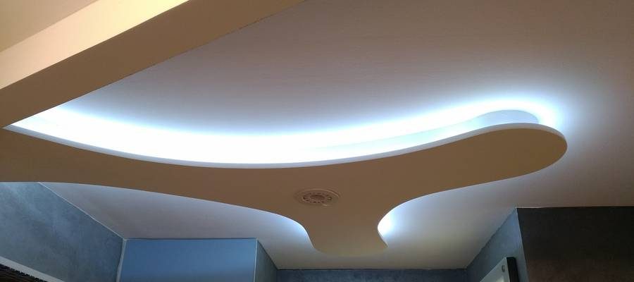 plafond decoratif